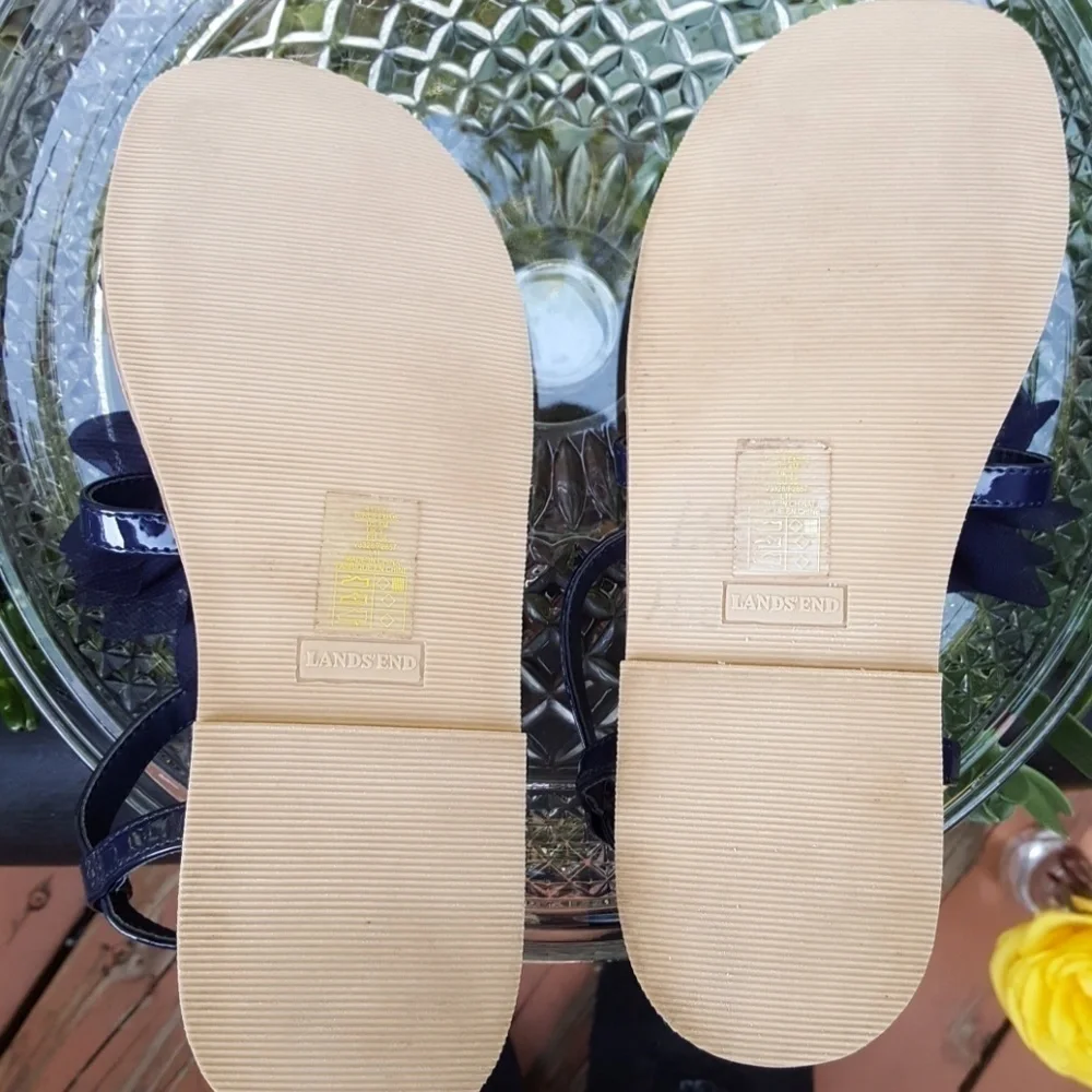 LANDS End navy blue sandals